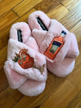 Laine’s London aperol Pink Plush Slide Slippers with Sequin Spritz Motif